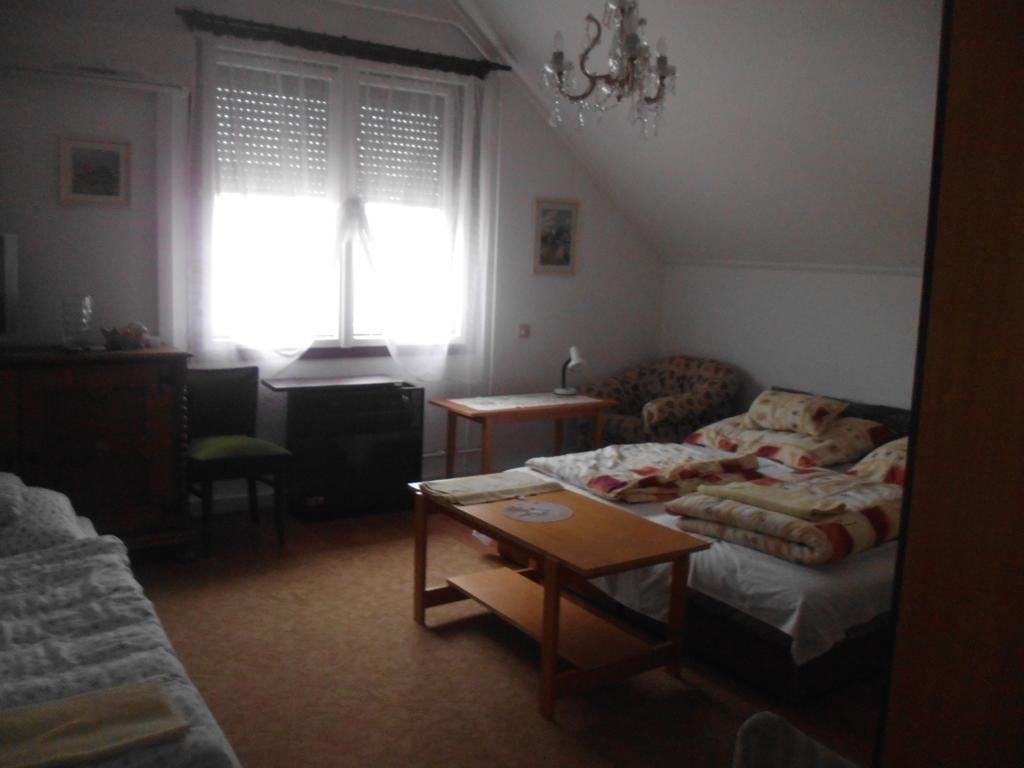 Sarkadi Apartman Hajduszoboszlo Bagian luar foto