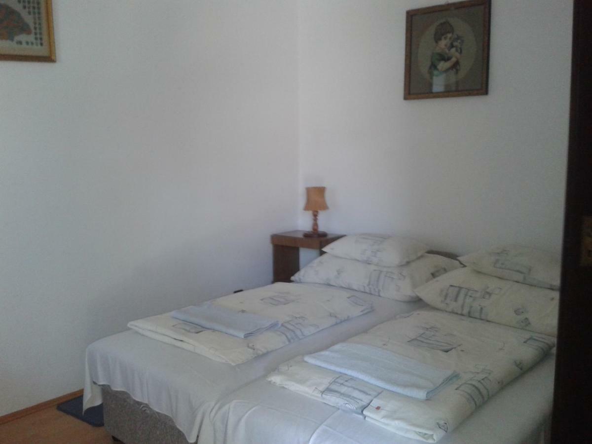Sarkadi Apartman Hajduszoboszlo Bagian luar foto
